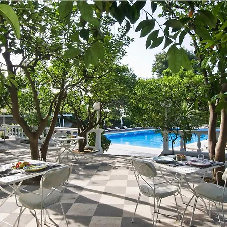 Grand Cocumella Otel 5*