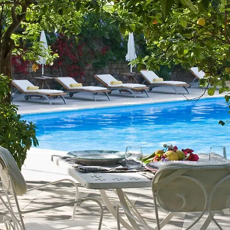 Grand Cocumella Hotel 5*