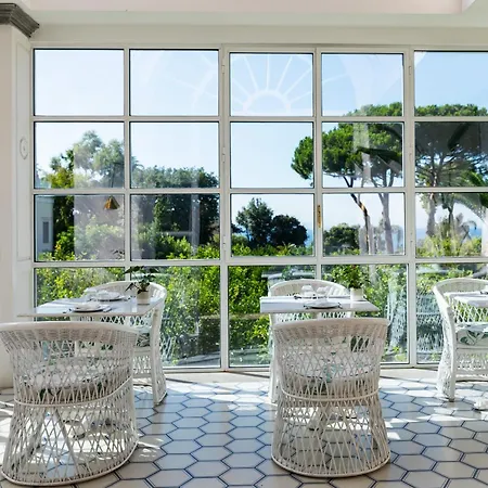 Hotel Grand Cocumella 5*