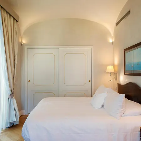 Grand Cocumella Hotel